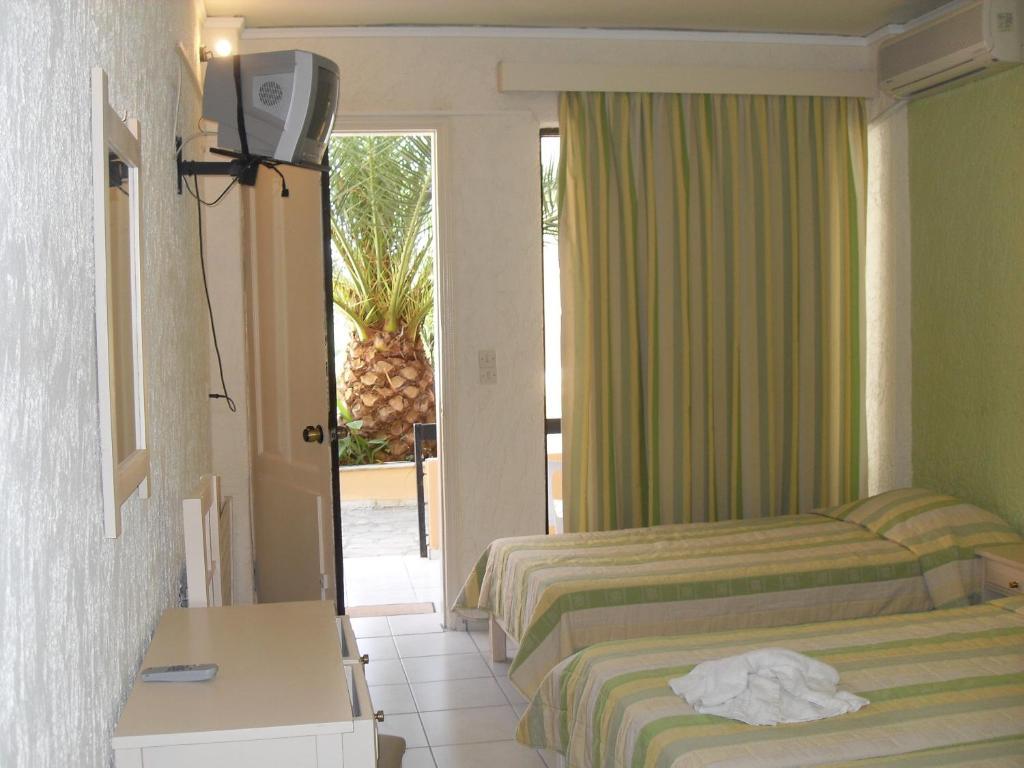 Benitses Bay View Hotel Gastouri  Habitación foto